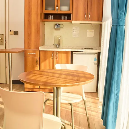 Mutlu Hotel apartamentowy