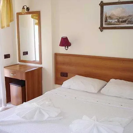 Apart-hotel Mutlu 3*