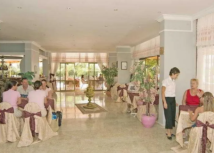 Mutlu 公寓式酒店 3*